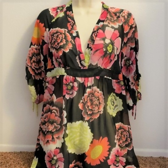 CAbi Tops - Cabi XS Sheer Floral Blouse/Swimsuit Coverup